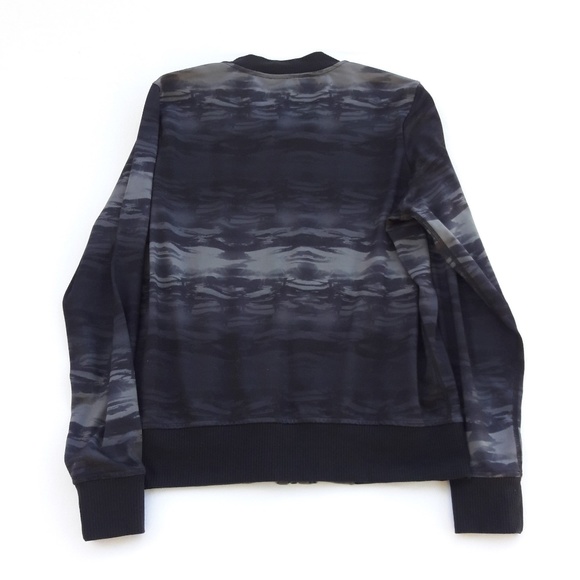 Athleta Jacket Bombtastic Athletic Full Front Zip Wicking Breathable M - Picture 4 of 8